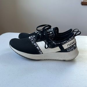 New balance, Nergize, black and white size 8 sneakers